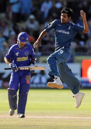 RP Singh whoops up an early wicket, Deccan Chargers v Rajasthan Royals, IPL, 25th match, Port Elizabeth, May 2, 2009