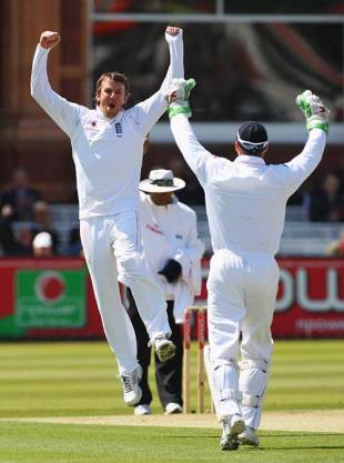 Graeme Swann removed Shivnarine Chanderpaul for the second time in the match, England v West Indies, 1st Test, Lord's, May 8, 2009