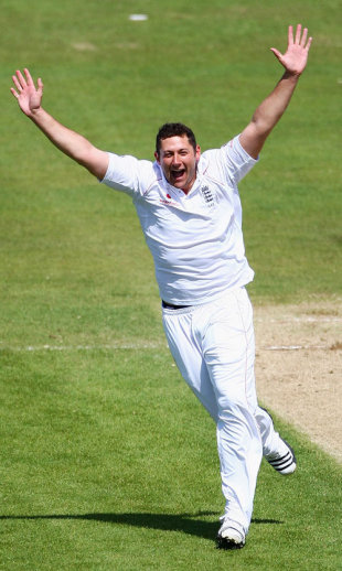 Tim Bresnan celebrates his first Test wicket, England v West Indies, 2nd Test, Chester-le-Street, 5th day, May 18, 2009